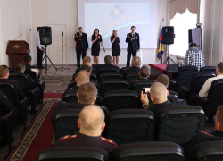 Воронежских полицейских поздравили за мастерство за рулем