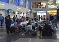 Самолет экстренно сел в Воронеже из-за проблем с электроникой