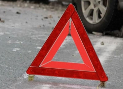 При столкновении двух легковушек в воронежском селе пострадала пассажирка