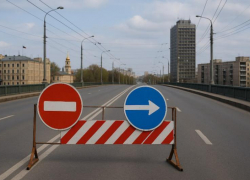 Мост через Дон развели в воронежском селе Коротояк