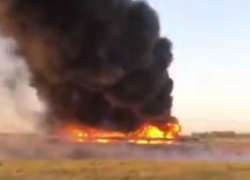 Страшно горящая фура остановила движение на М-4 под Воронежем