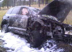 В Советском районе Воронежа сгорел внедорожник