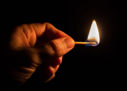 Воронежец поджог сигаретой квартиру после ссоры с гражданской женой  