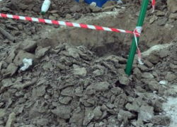 Под Воронежем во время укладки труб рабочий был погребен под землей