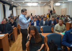 Платные парковки в Воронеже объявили фальсификацией