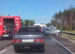 В Воронеже водитель «Шевроле Кобальт» спровоцировал ДТП, в котором пострадало 4 человека 