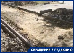 Чиновники заявили о подставе подрядчика с разбитым тротуаром у школы в Воронеже