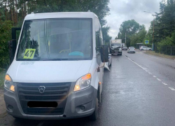 Двухлетний ребенок попал в больницу после ДТП с грузовиком и маршруткой в Воронеже 