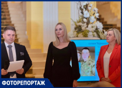 Ветеран боевых действий и красавица-бабушка: в Воронеже чествовали многодетных мам и матерей-героинь