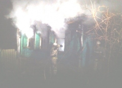 Мать, погибшую вместе с 4-летней дочкой на пожаре, хотели лишить родительских прав