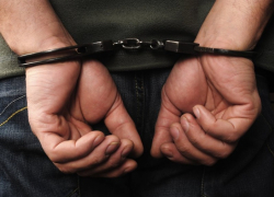 Директора воронежского учебного центра осудили за торговлю корочками чоповцев 