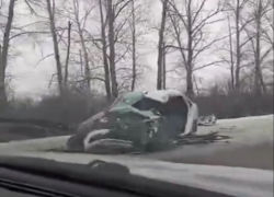 Кадры с места смертельной аварии 31 декабря показали под Воронежем 