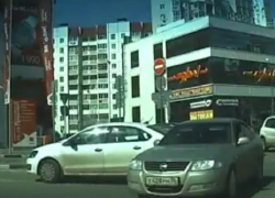 «Чудо-ДТП» на парковке в Воронеже попало на видео
