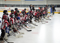 В Воронеже бесплатно воспитывают будущих хоккейных звезд 