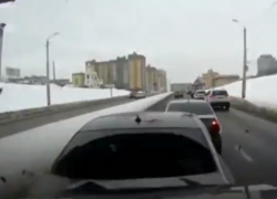 Нелепую массовую аварию от первого лица сняли в Воронеже
