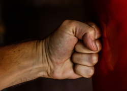 Дневная пьянка мужчин под Воронежем переросла в драку