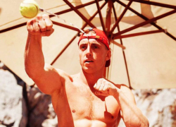 Звезда хайдайвинга стал работать грузчиком из-за коронавируса