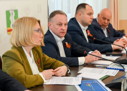 Перед парламентской кампанией воронежские чиновники «спалили» рейтинги партий