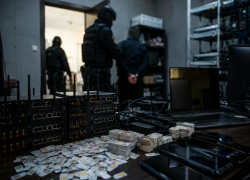 В Воронеже раскрыли крупную сеть нелегальных узлов связи