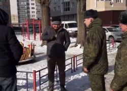 Двух мигрантов-уклонистов от службы в армии обнаружили в гаражном кооперативе Воронежа