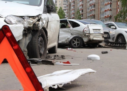 Трое детей и взрослый пострадали в массовом ДТП в Воронеже