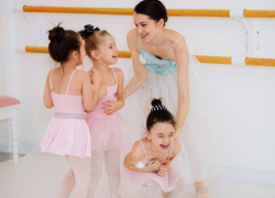 В Воронеже воспитывают балерин, начиная с двухлетнего возраста