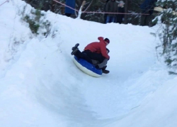 В Воронеже во время катания с горки в парке «Динамо» разбился 16-летний парень 