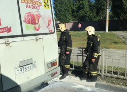Маршрутка загорелась во время движения в Воронеже 