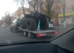 Неведомый вездеход сфотографировали на дороге в Воронеже