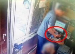 В Воронежской области заправщик напал с канцелярским ножом на коллегу