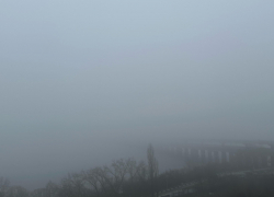 Густой туман накрыл Воронеж: метеоцентр объявил желтый уровень опасности