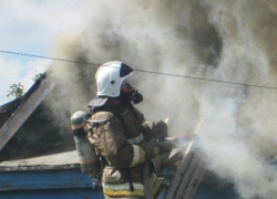 Воронежец отравился угарным газом в горящем доме