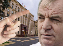 В Воронежской области новоусманский префект Владимир Чернышов ожидаемо ушел в отставку