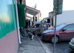 Три автомобиля сгорели ночью в Воронеже 