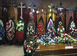 Жительница Воронежа заказала похороны живому сыну