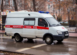 Пьяный хуторянин врезался в грузовик, когда не учел ширину дороги под Воронежем