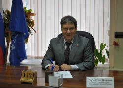 Депутат-единоросс Олег Захаров за год потерял 2,7 млн рублей