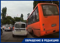 Набитый людьми «пазик» устроил беспредел на грани фола в воронежской пробке 