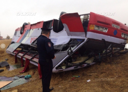 Автобус из Воронежа опрокинулся в кювет в Ростовской области - есть пострадавшие