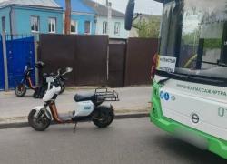Маленькая девочка пострадала в ДТП при участии автобуса и мопеда в Воронежской области