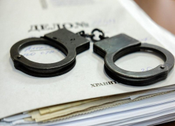 17-летний парень жестоко избил взрослого воронежца во дворе