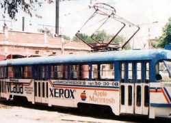 Первый трамвай с наружной рекламой 28 лет назад выехал на дороги Воронежа