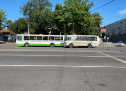 Маршрутчика проверили на алкоголь после ДТП с пострадавшими пассажирами в Воронеже