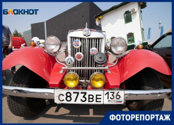 Крутые тачки и аппетитный стритфуд: в Воронеже прошел фестиваль «Еда и моторы»