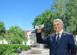 Пенсионная реформа не помешала Гусеву покорить дом престарелых в Воронеже