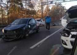 Последствия  ДТП с семью машинами показали на видео в Воронеже 