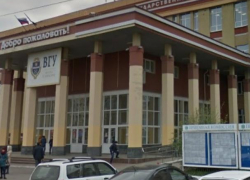 Очевидцы сообщили о стрельбе по машинам у ВГУ