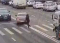 Комбо из трех нарушений собрал воронежец за несколько секунд 