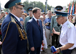 За Алексея Гордеева будут агитировать общественники, бизнесмены и артистка