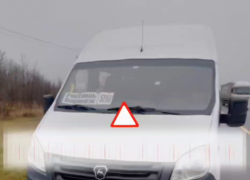 Пассажирский микроавтобус попал в беду на платном участке М-4 «Дон»